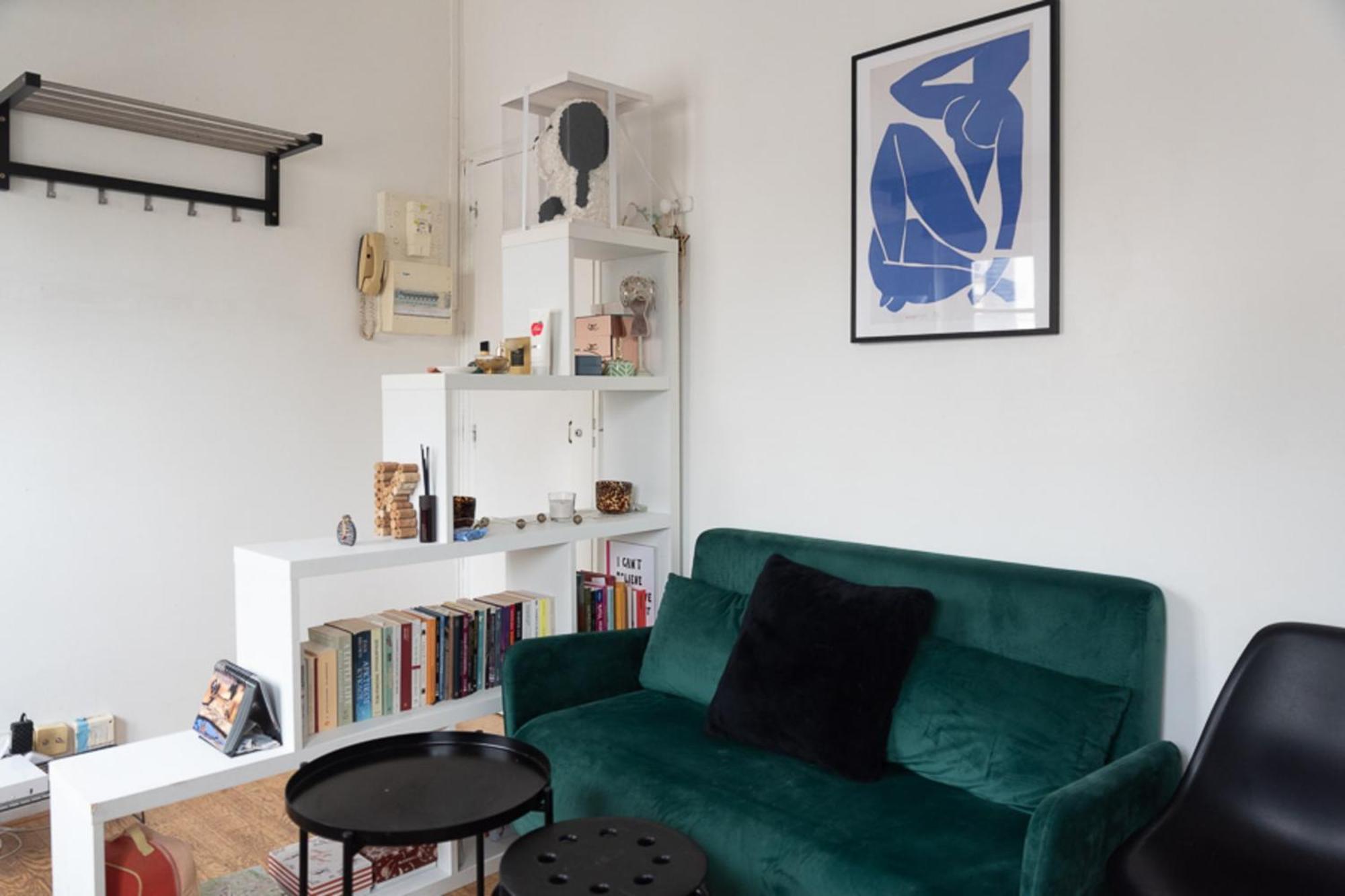 Beautiful Apartment In The Heart Of Париж Екстериор снимка